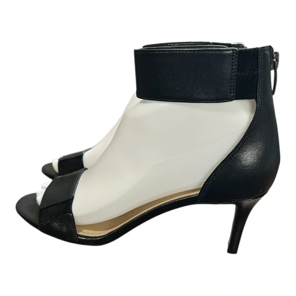 Via Spiga B-Lavinia Black Stilettos Zippered Heel and Ankle Strap Accents 6M